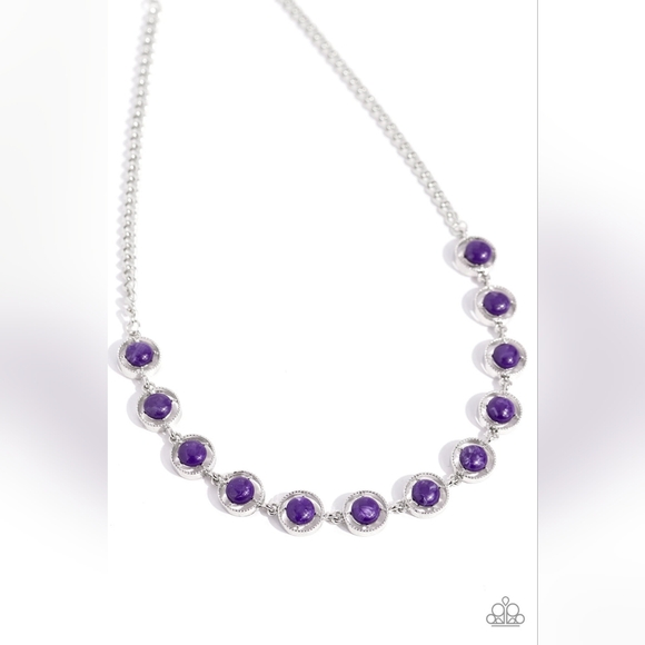 Going Global Necklace - Picture 3 of 3